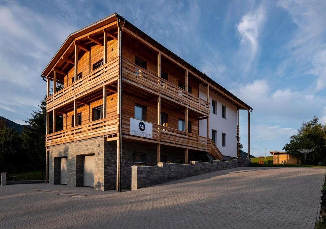 Villa Liptovmara Ižipovce エクステリア 写真